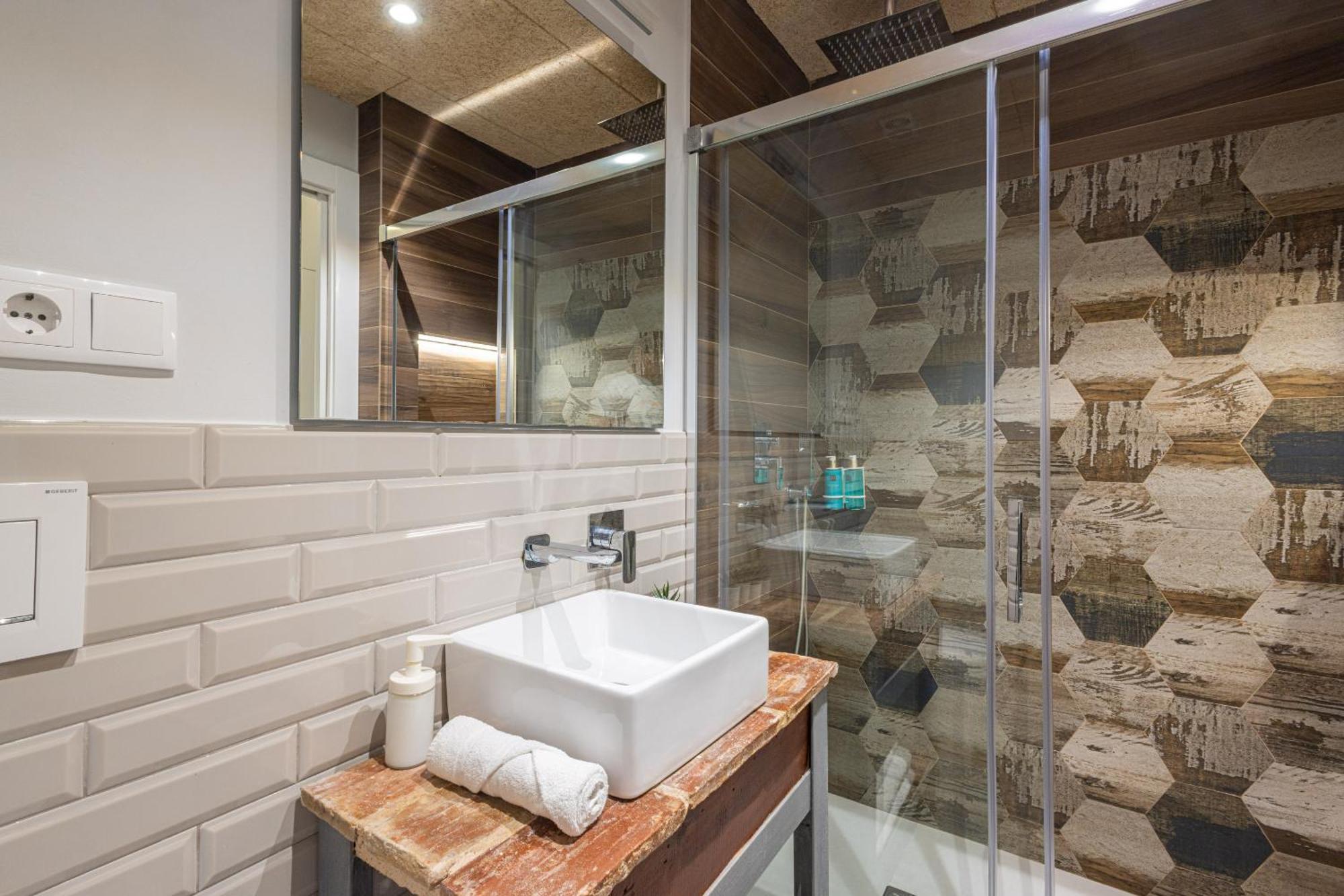 Florit Flats - Center Modern 1Br 2Bth Terrace Wi-Fi Ac Apartment Valencia Exterior photo